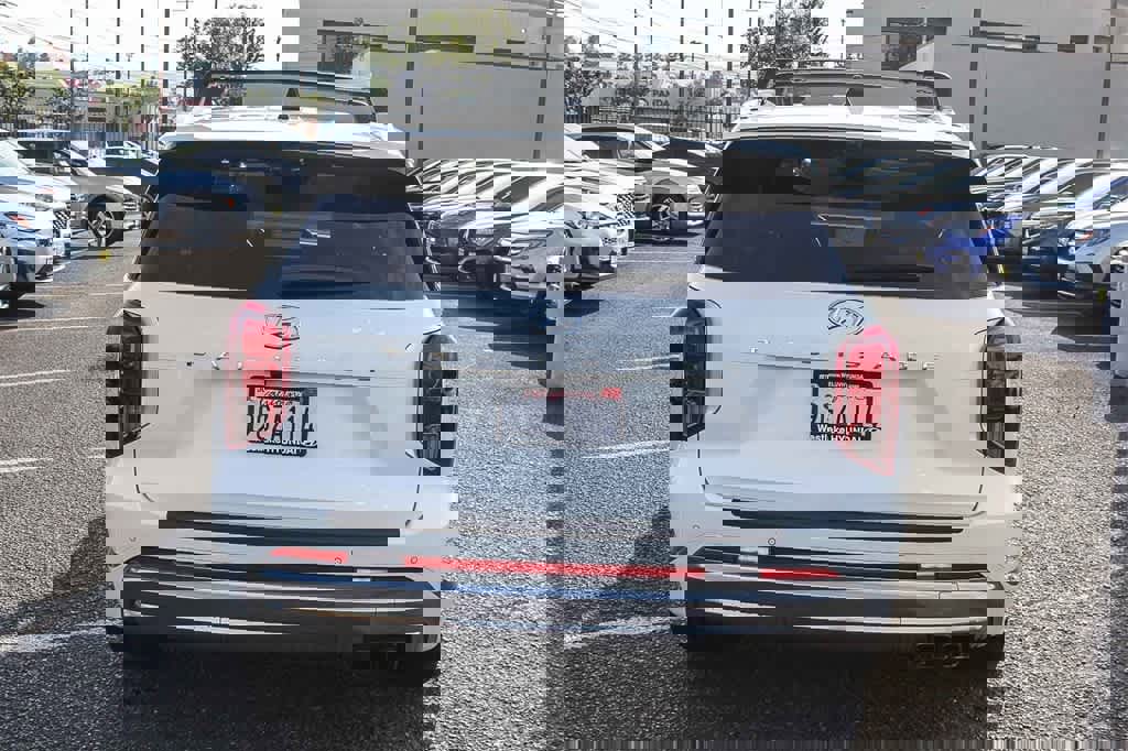 Used 2023 Hyundai Palisade Calligraphy image 6