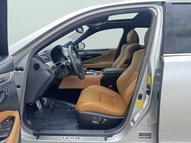Used 2014 Lexus LS 460 w/ F Sport Package RWD image 17