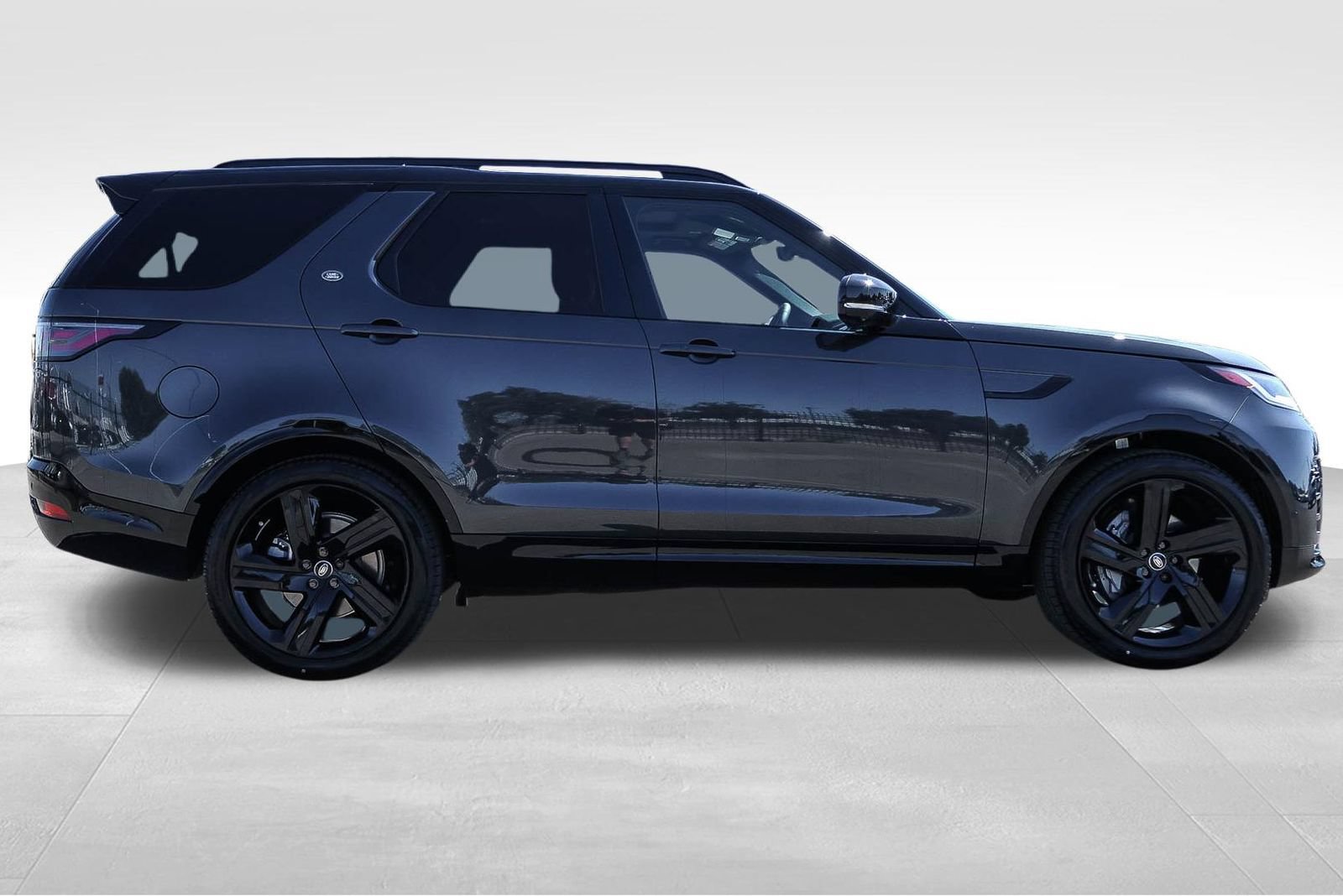 New 2026 Land Rover Discovery Dynamic SE AWD/4WD image 4