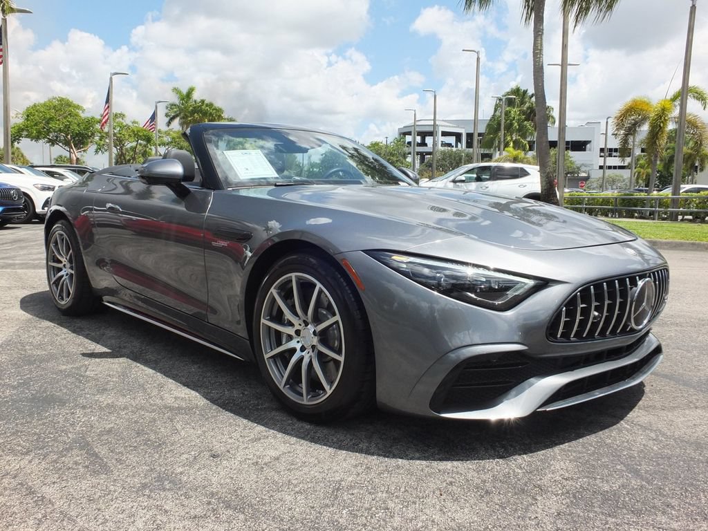 Used 2023 Mercedes-Benz SL 43 AMG image 3
