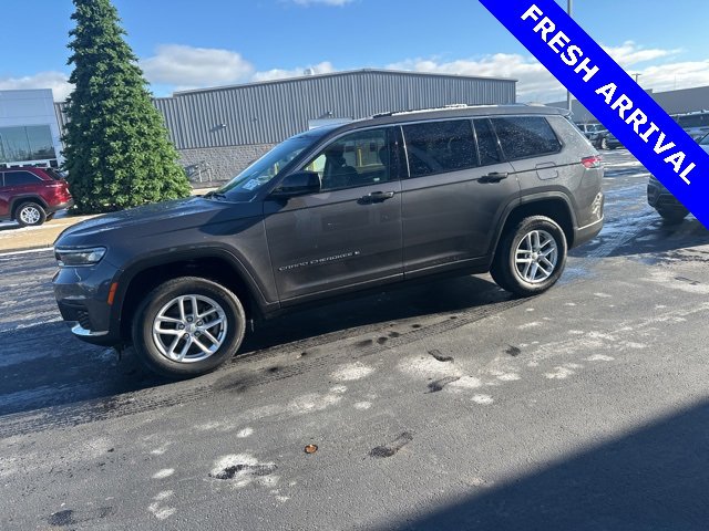 Used 2024 Jeep Grand Cherokee L Laredo w/ Luxury Tech Group I image 12
