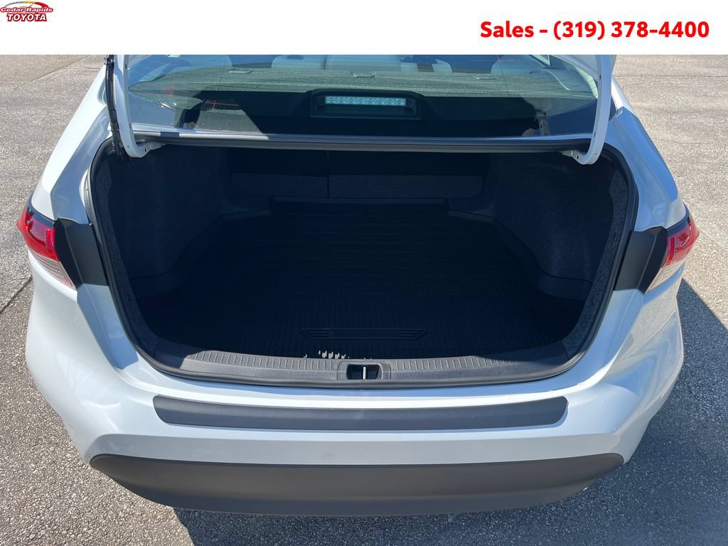 New 2026 Toyota Corolla LE w/ LE Premium Package FWD image 17