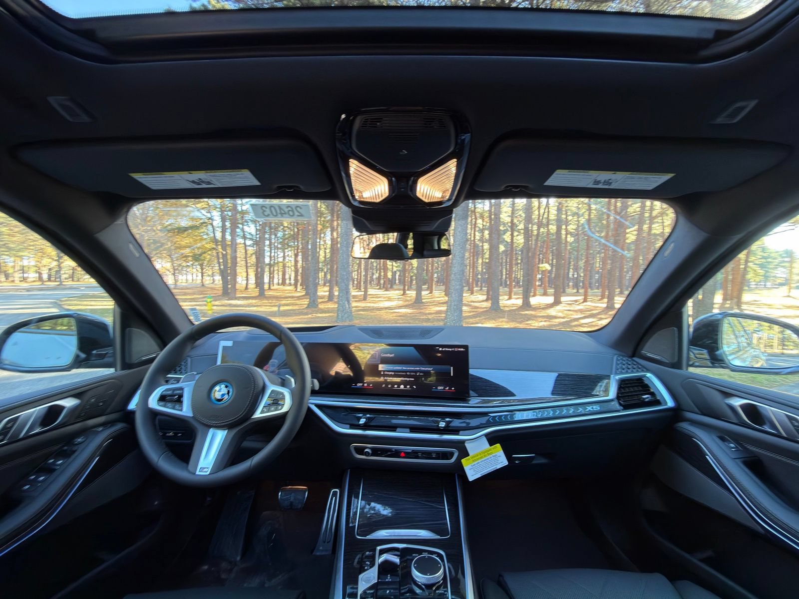 Used 2026 BMW X5 xDrive50e w/ M Sport Package AWD/4WD image 2