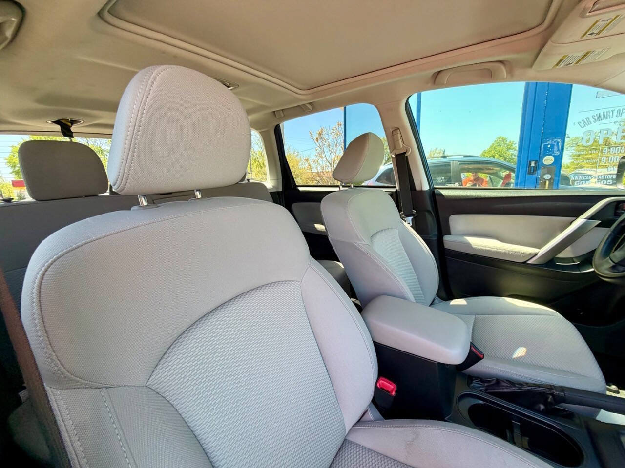 Used 2014 Subaru Forester 2.5i Premium w/ All-Weather Package AWD/4WD image 26