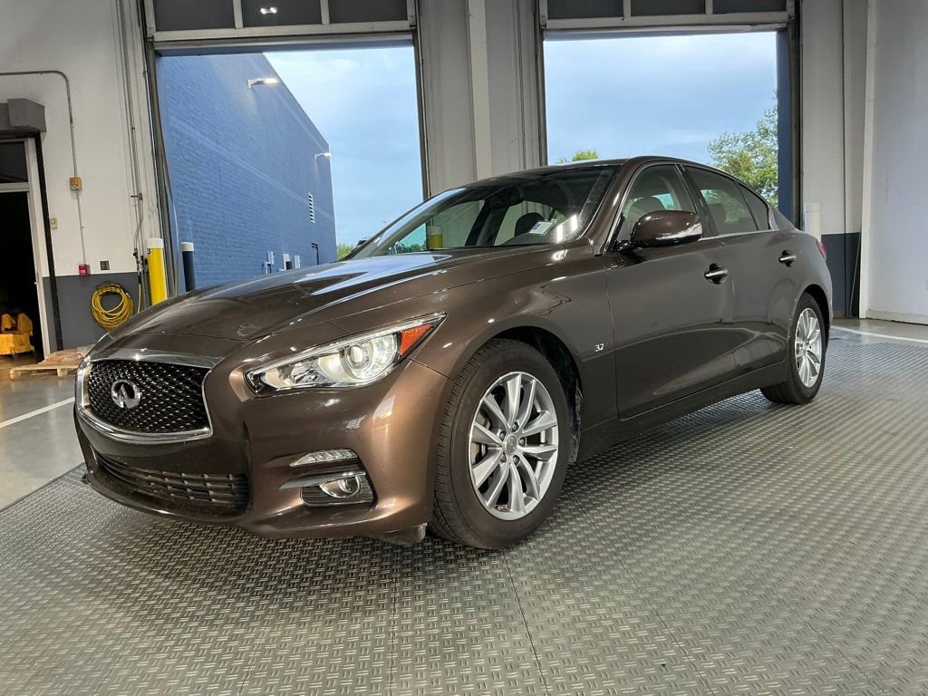 Used 2015 INFINITI Q50 Premium w/ All Weather Package RWD image 3