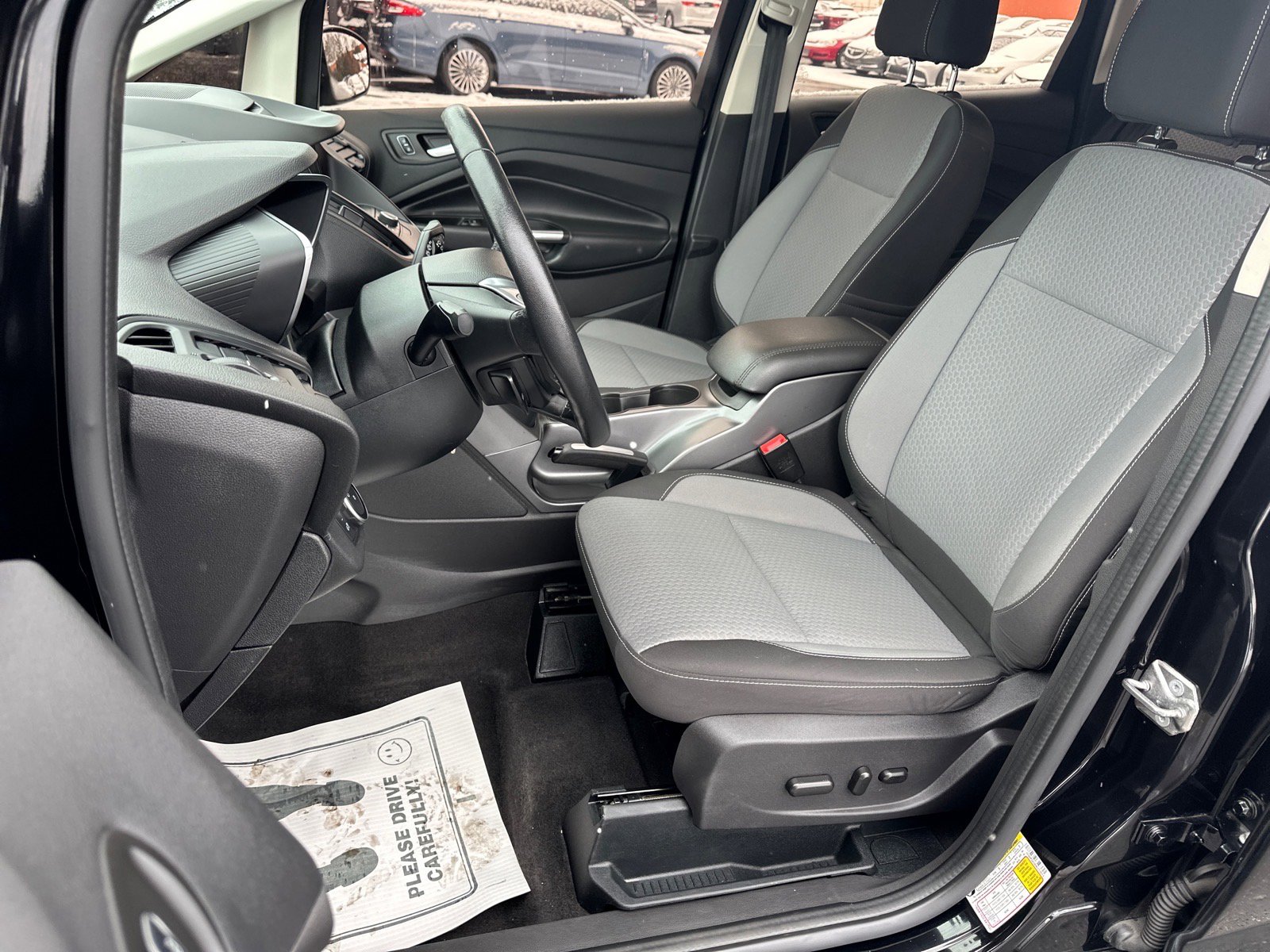 Used 2017 Ford C-MAX Energi SE w/ Equipment Group 402A image 22