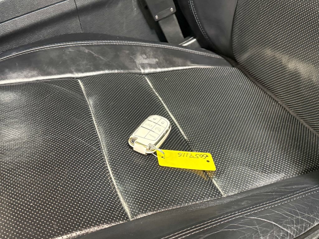 Used 2018 Jeep Grand Cherokee Overland image 92