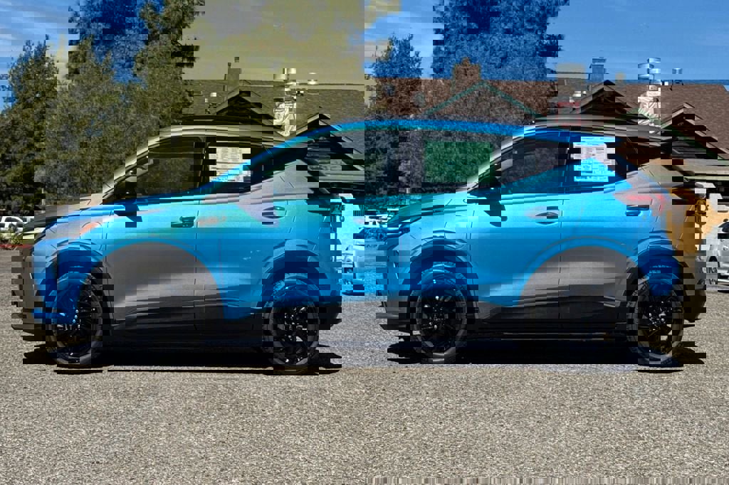 New 2027 Chevrolet Bolt RS w/ Technology Package image 7