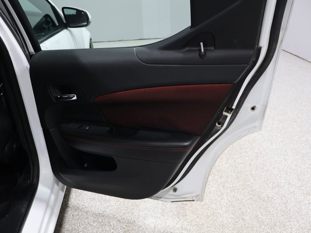 Used 2011 Dodge Avenger Heat image 23