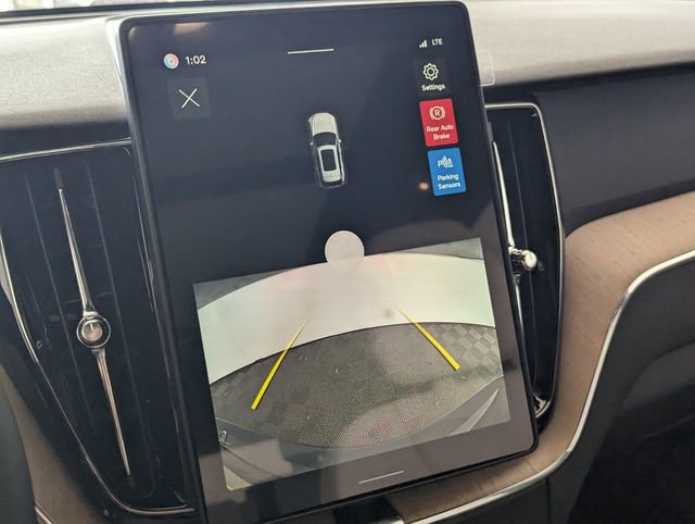 New 2026 Volvo XC60 T8 Core image 21