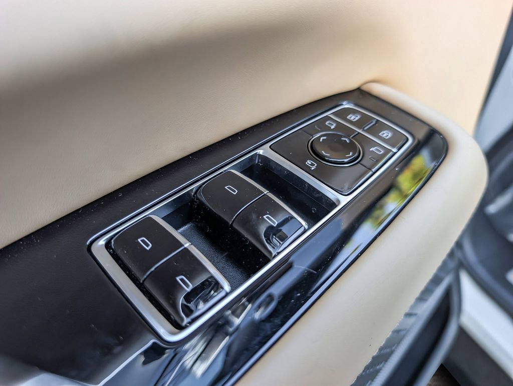 New 2026 Cadillac Escalade IQ Luxury 2 AWD/4WD image 12