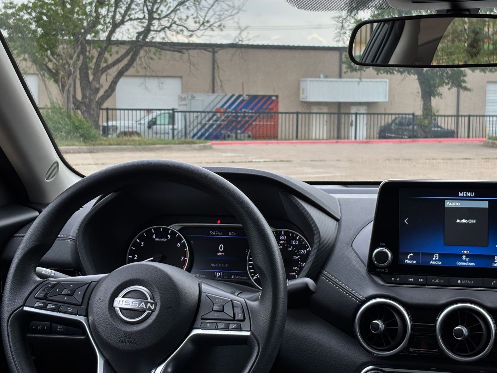 Used 2025 Nissan Sentra SV image 34