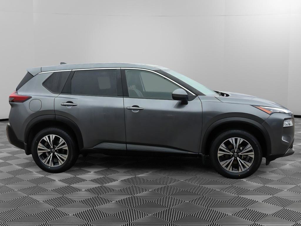 Used 2023 Nissan Rogue SV image 7