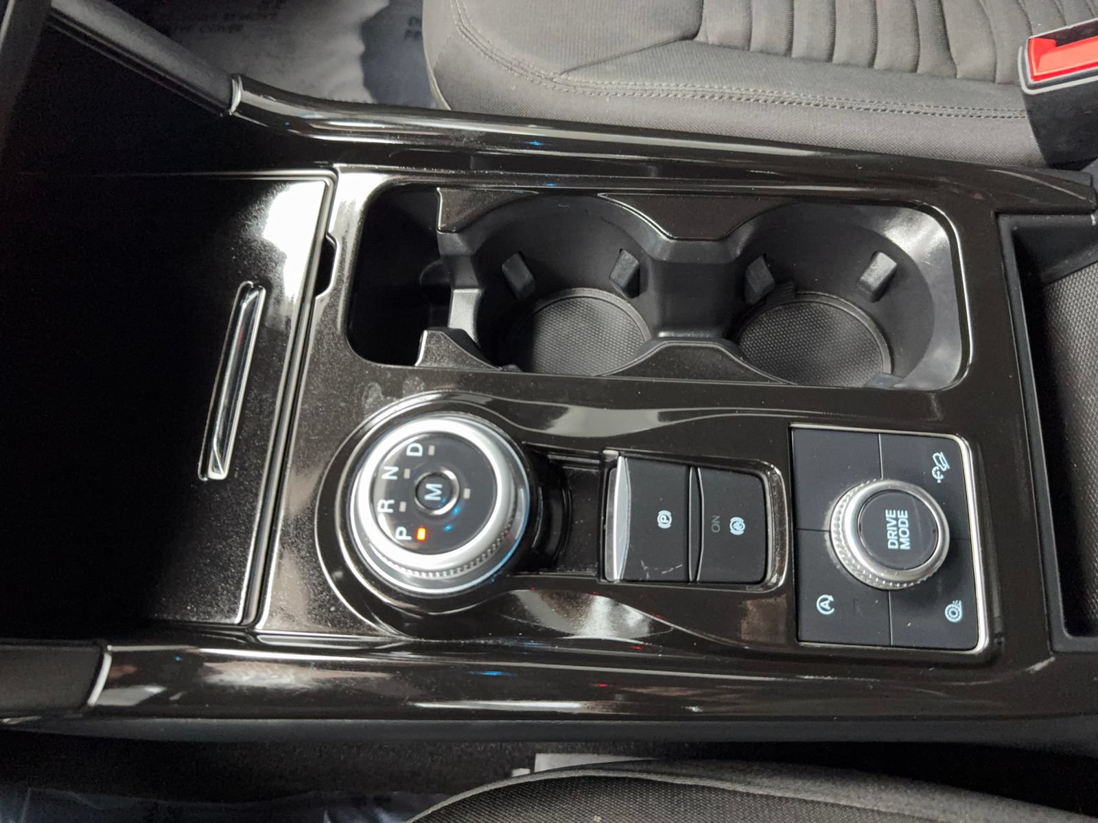 Used 2020 Ford Explorer XLT AWD/4WD image 29