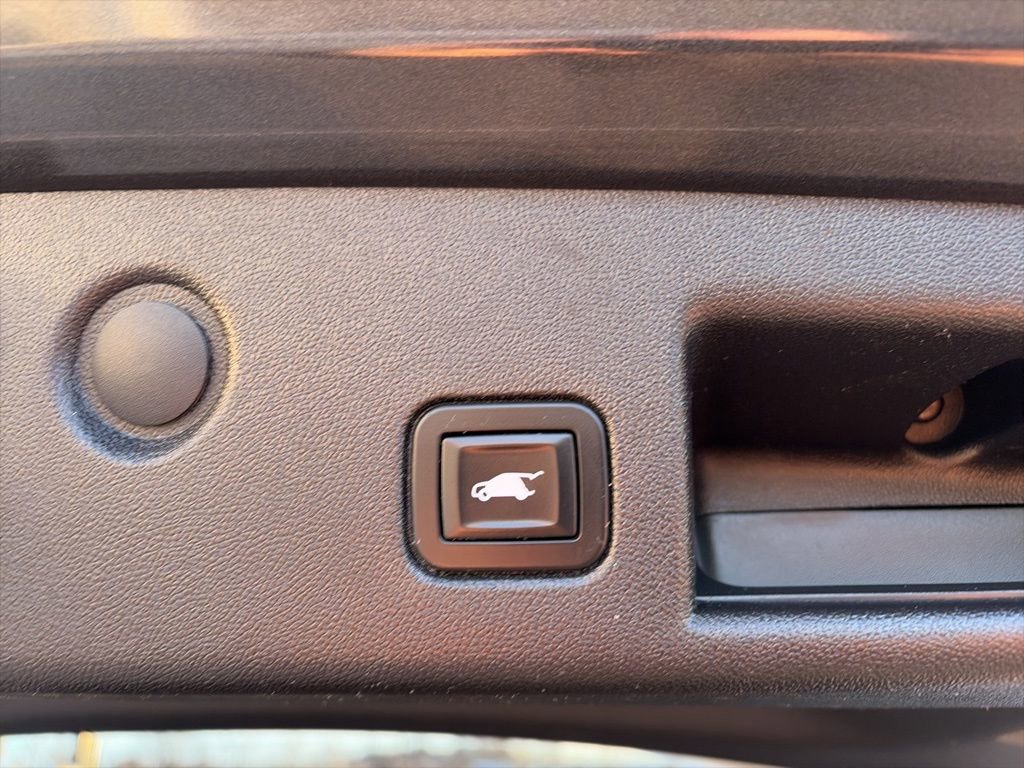 Certified 2018 Chevrolet Equinox LT image 21