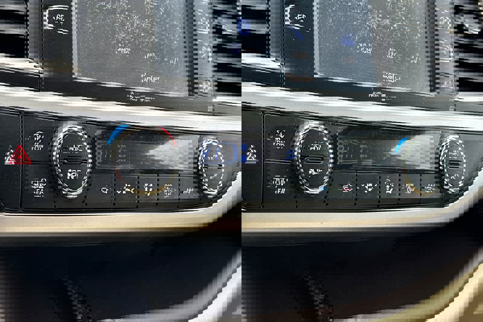 Used 2015 Toyota Highlander XLE image 22