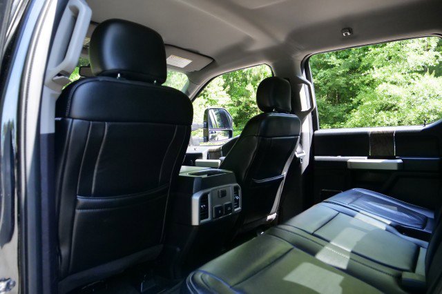 Used 2018 Ford F250 Lariat w/ Lariat Ultimate Package AWD/4WD image 29