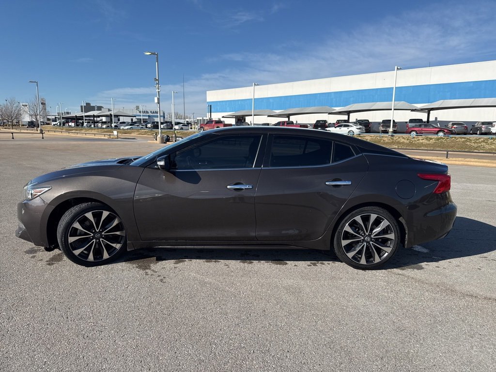 Used 2016 Nissan Maxima SR image 17