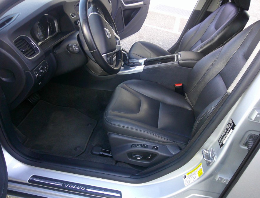Used 2016 Volvo S60 T5 Premier w/ Convenience Package image 36