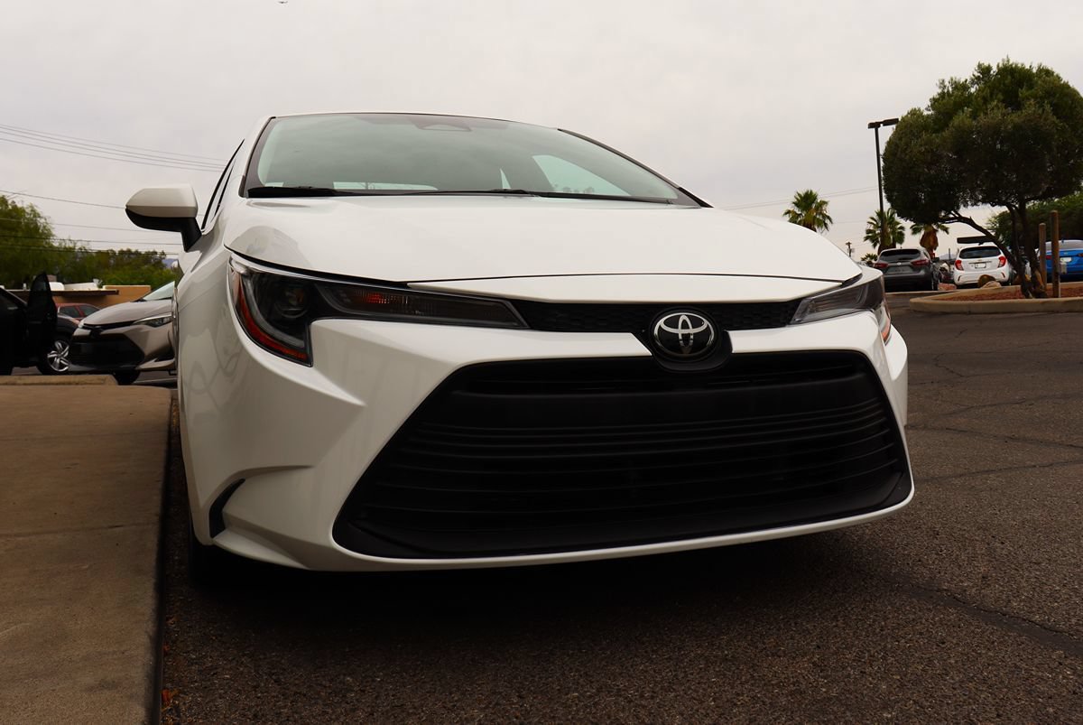 Used 2023 Toyota Corolla LE FWD image 18