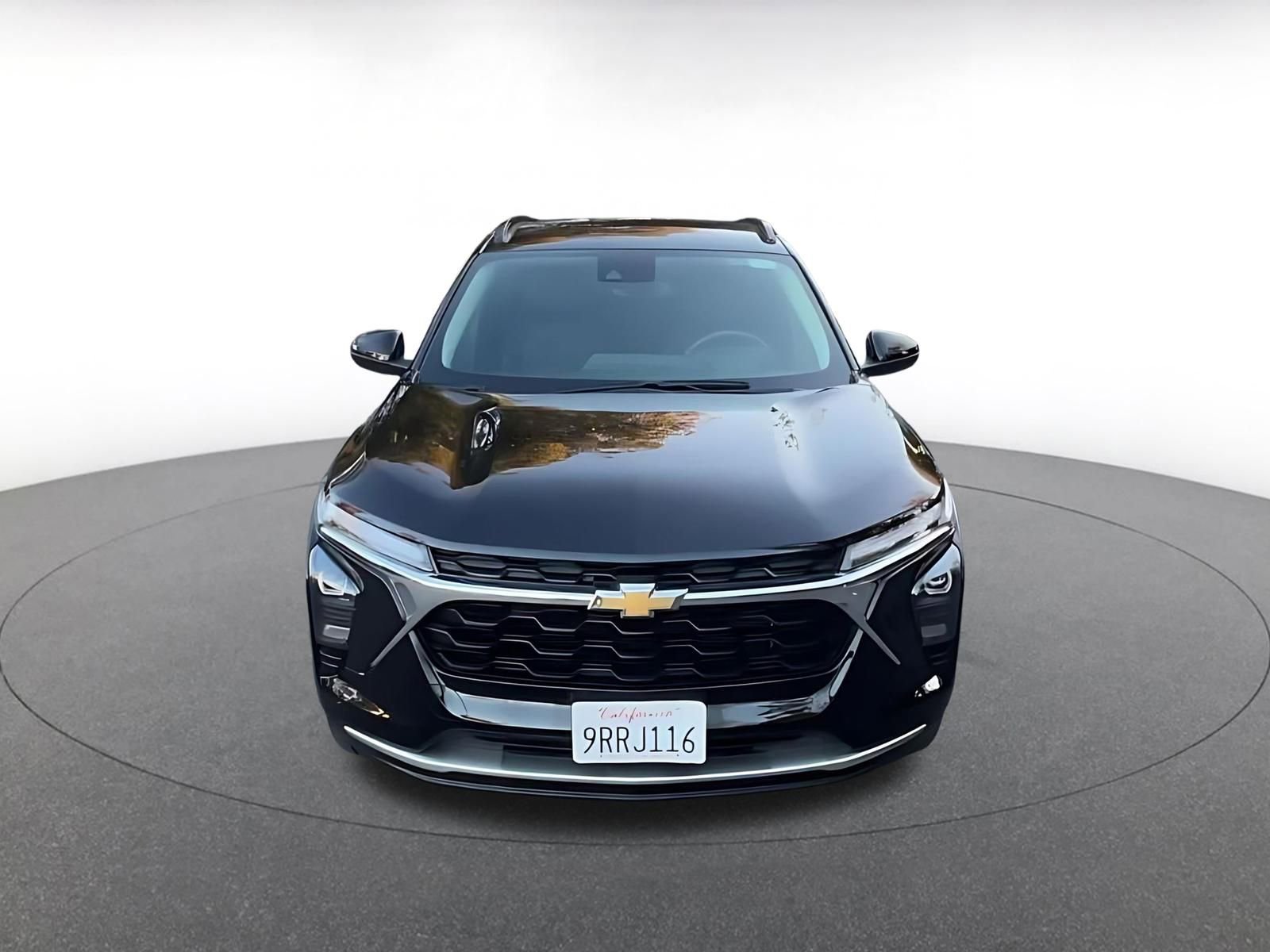 Used 2025 Chevrolet Trax LT image 4