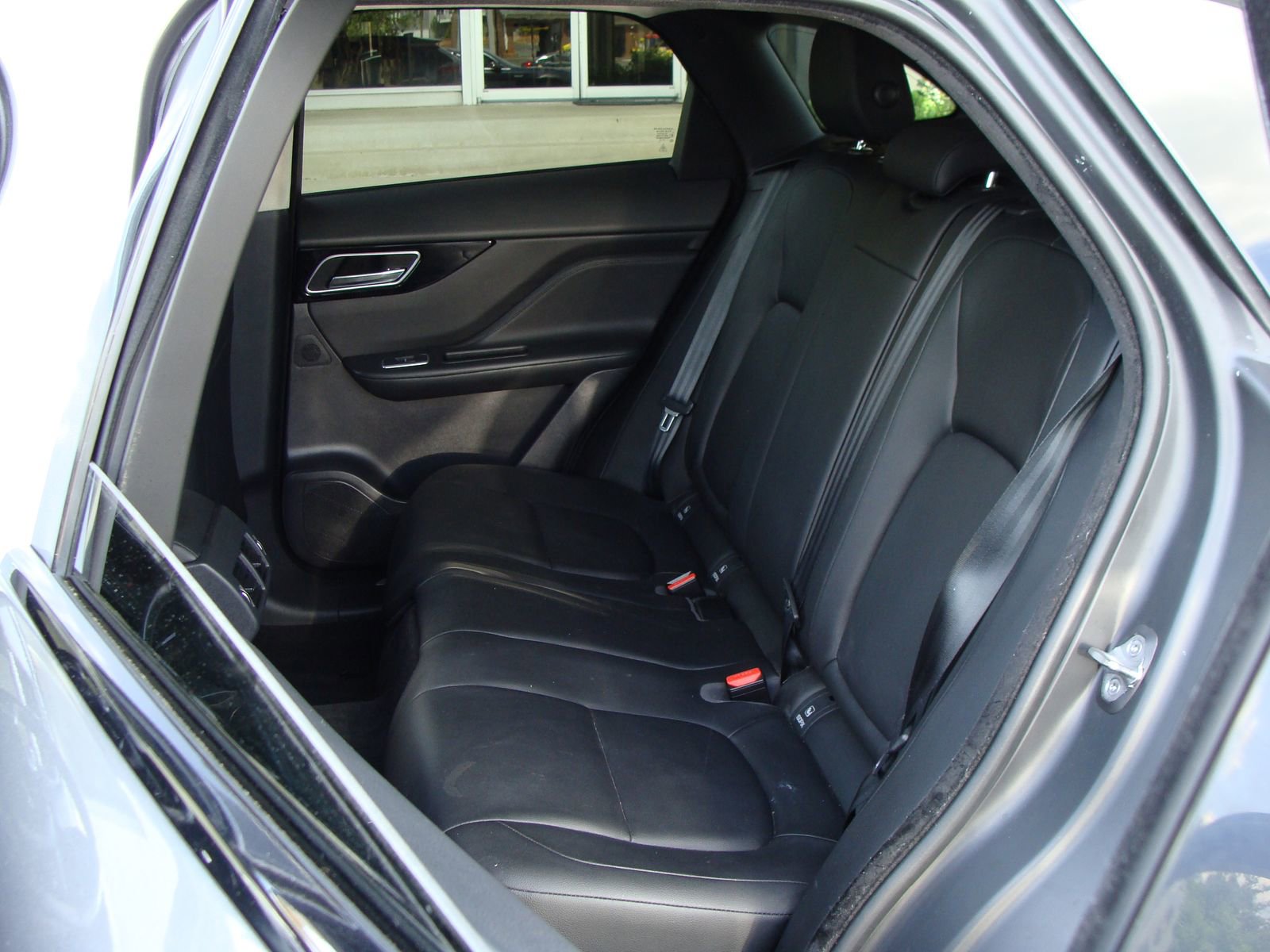 Used 2019 Jaguar F-PACE Premium AWD/4WD image 8