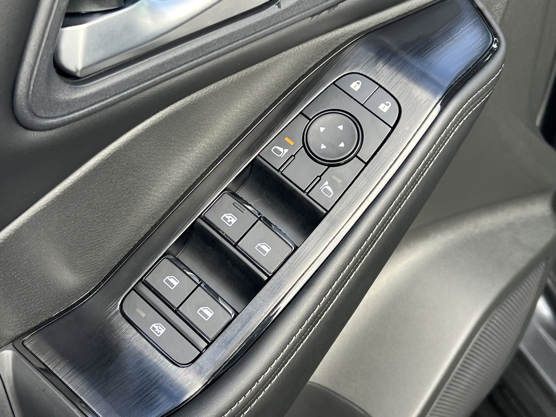 New 2026 Nissan Rogue SV FWD image 14