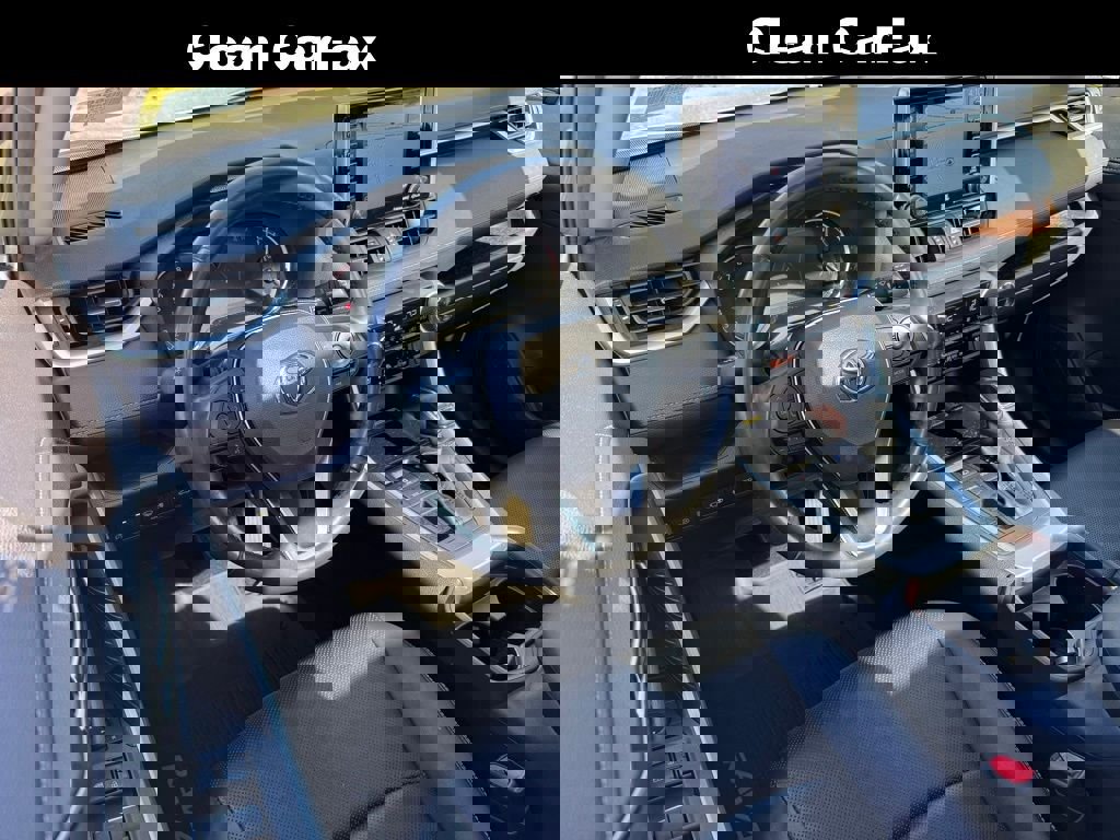 Used 2021 Toyota RAV4 Limited image 3