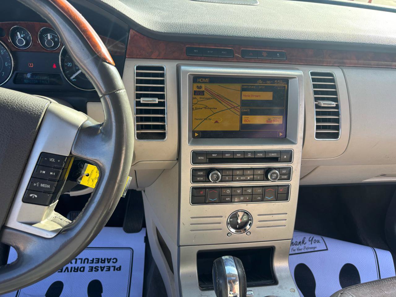Used 2010 Ford Flex Limited FWD image 19
