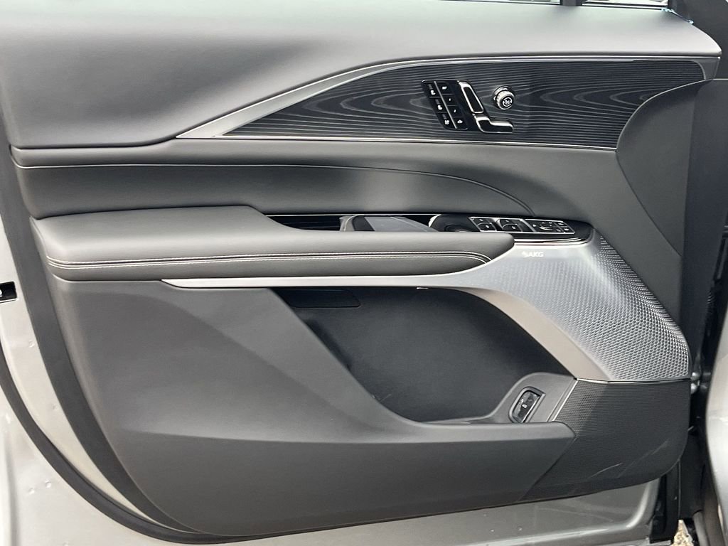 New 2026 Cadillac Lyriq Premium Luxury image 14