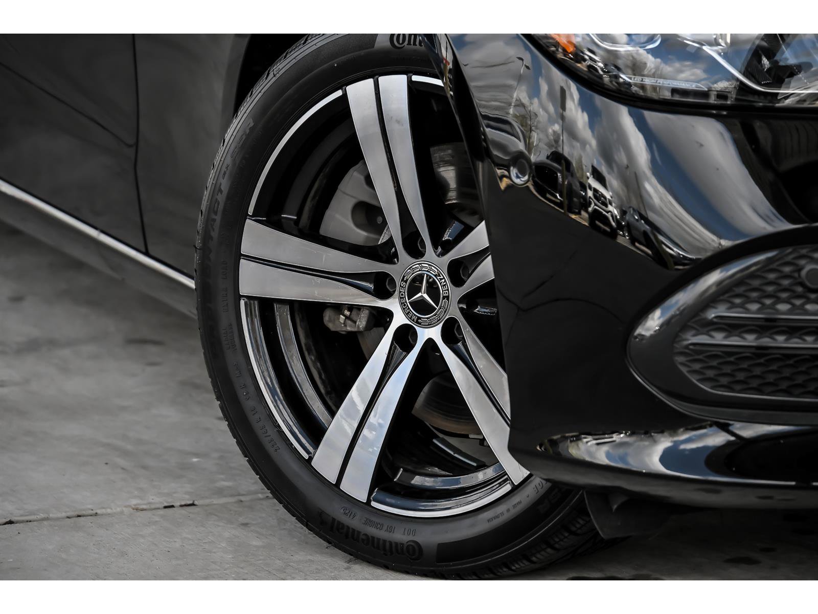 Certified 2025 Mercedes-Benz C 300 4MATIC Sedan image 3
