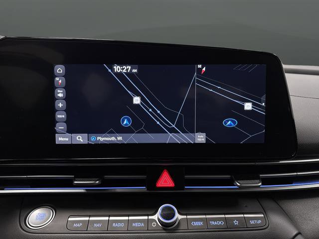 Used 2024 Hyundai Elantra Limited image 10