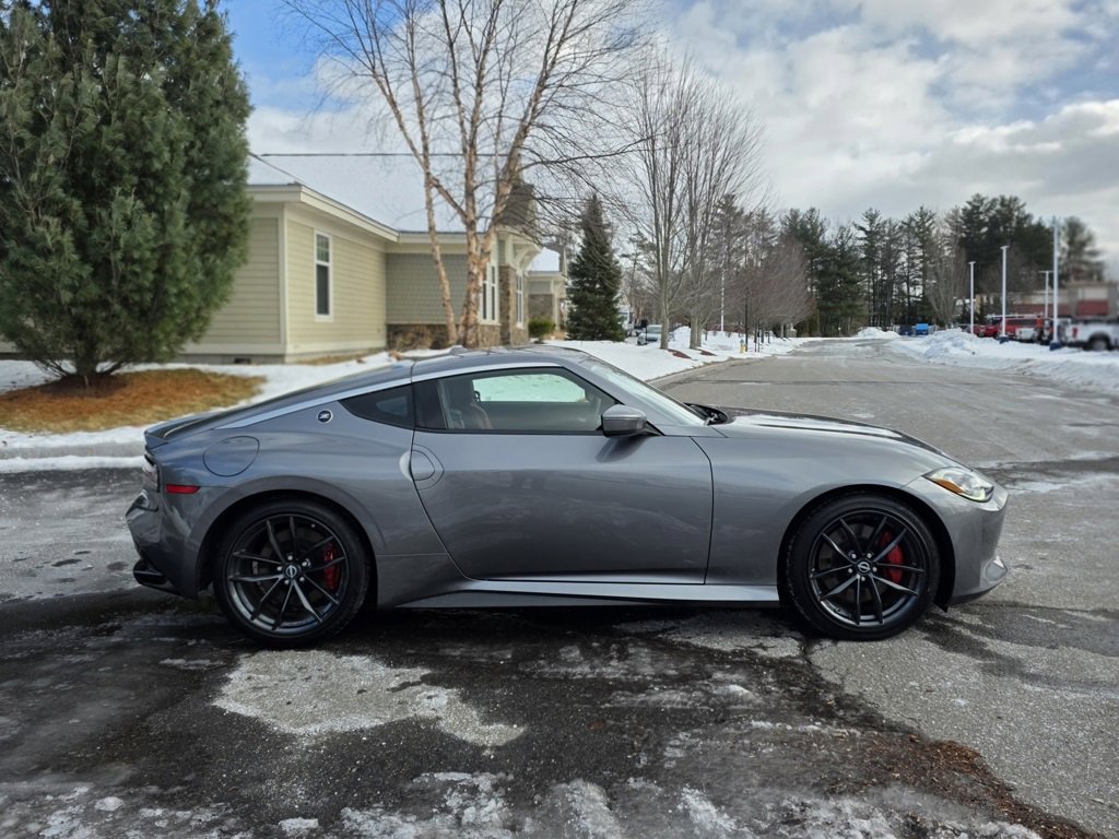 Used 2024 Nissan Z Performance w/ Floor Mat Package image 18
