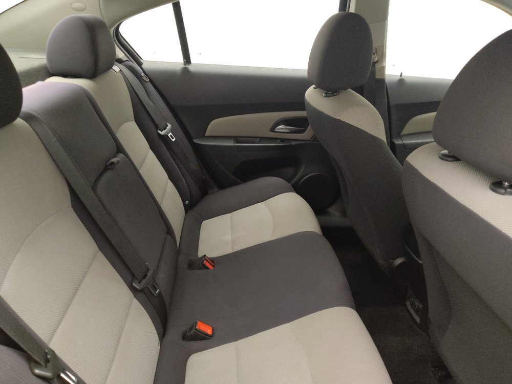 Used 2014 Chevrolet Cruze LS FWD image 19