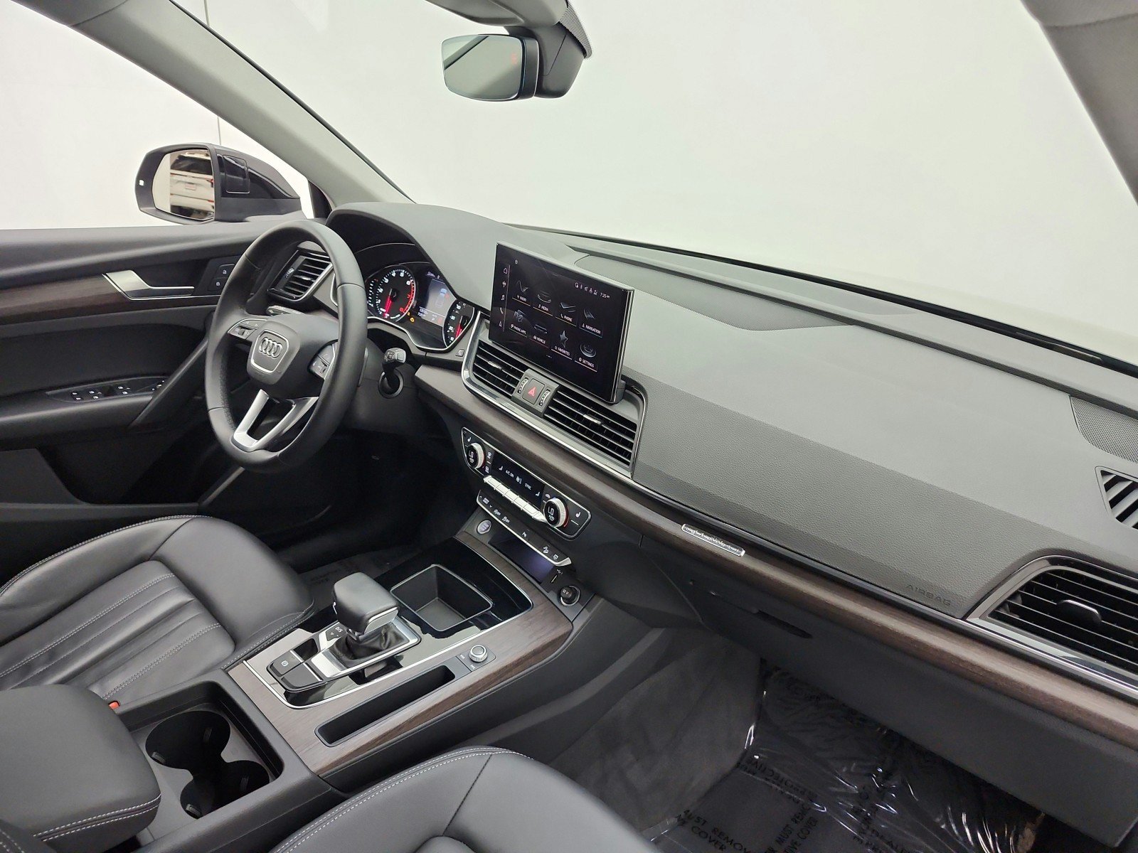 Used 2023 Audi Q5 2.0T Premium w/ Convenience Package AWD/4WD image 18