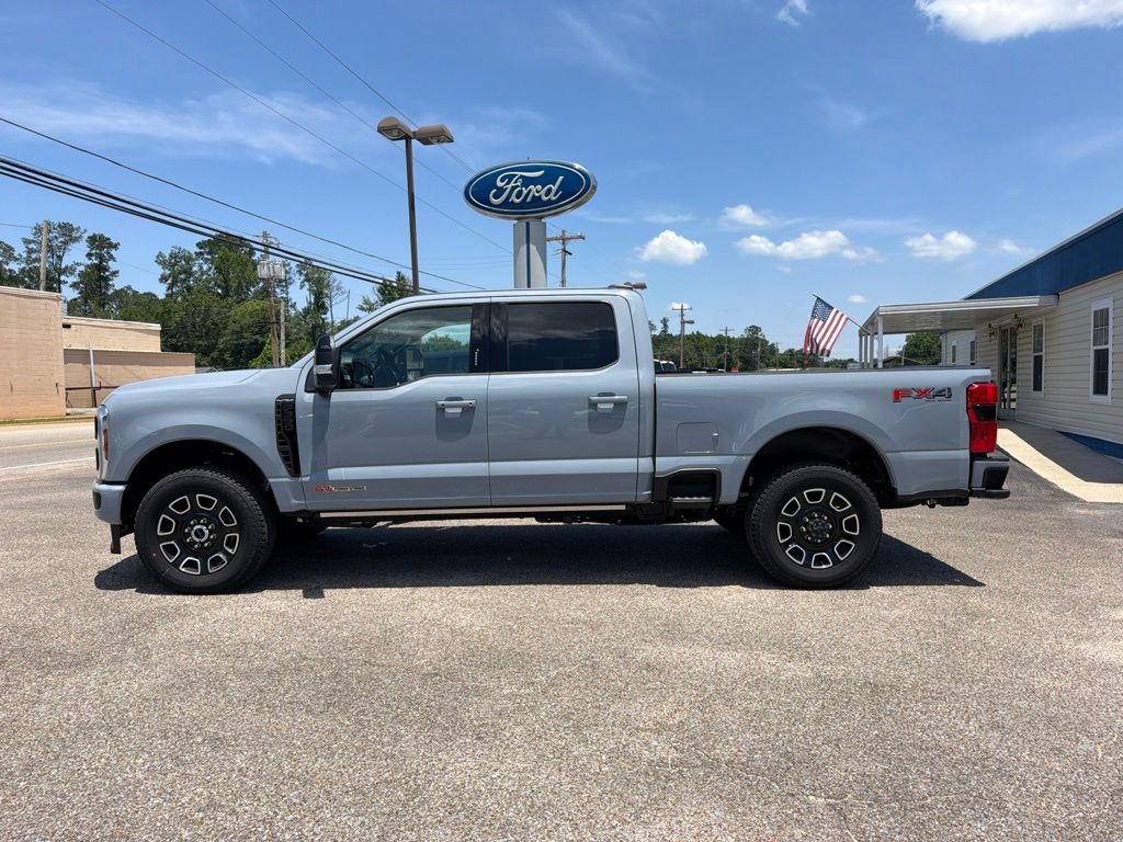 New 2026 Ford F350 Platinum w/ FX4 Off-Road Package