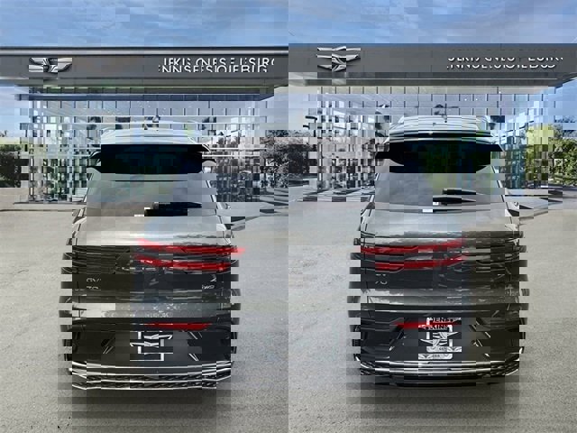 Used 2026 Genesis GV70 2.5T Advanced image 11