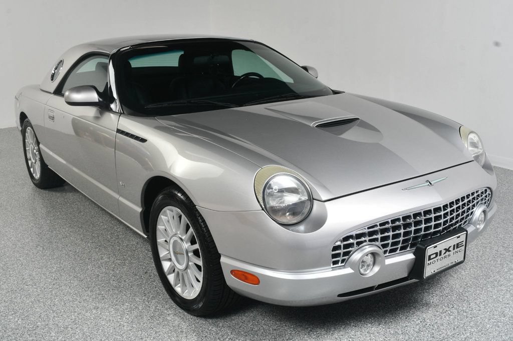 Used 2004 Ford Thunderbird RWD image 3