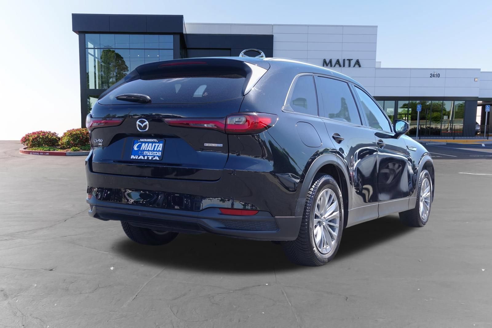 Used 2024 MAZDA CX-90 Plug-In Hybrid w/ Preferred AWD/4WD image 3