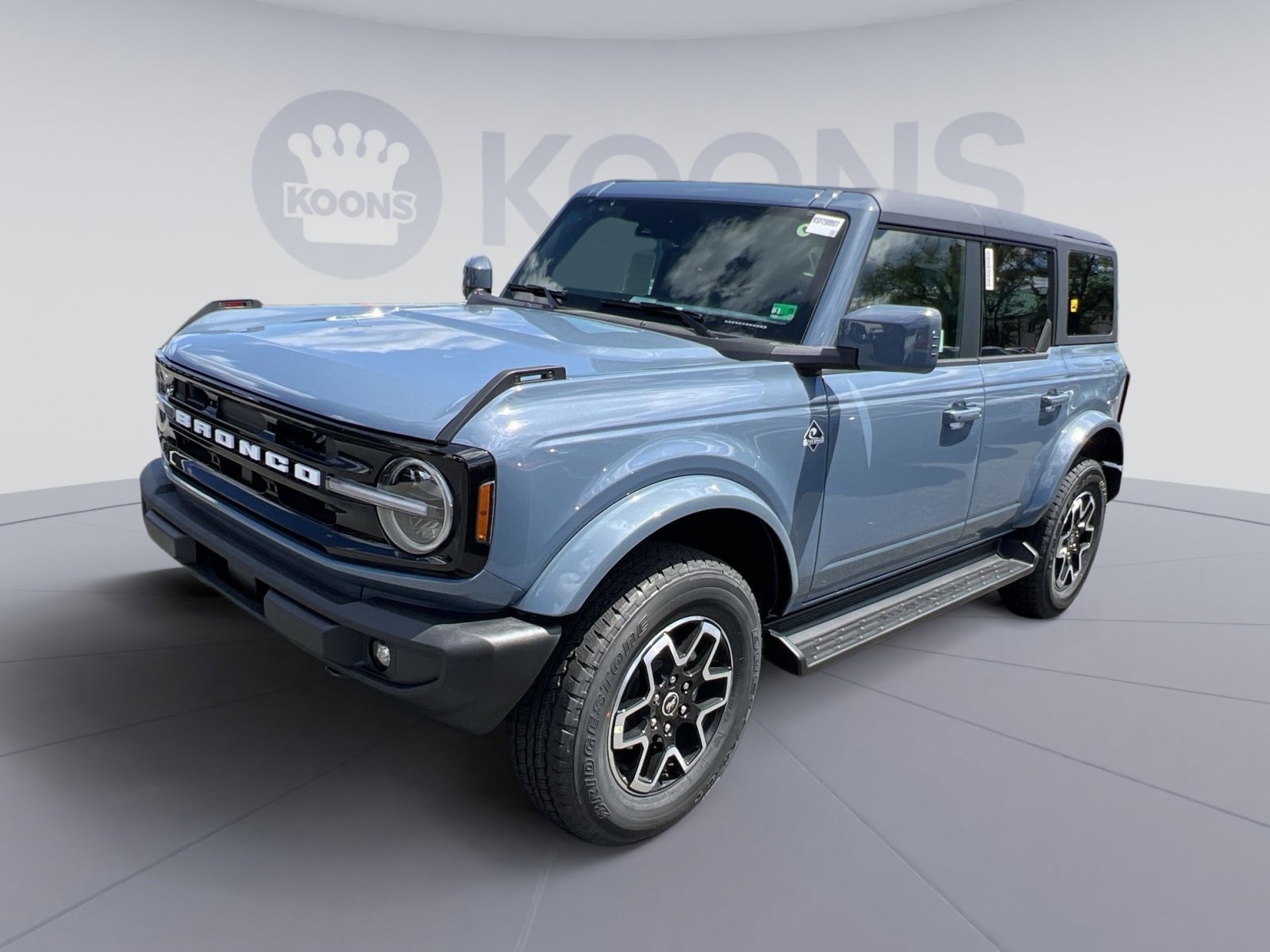 New 2025 Ford Bronco Outer Banks