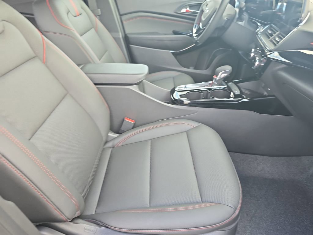New 2026 Chevrolet Trax RS w/ Sunroof Package image 10