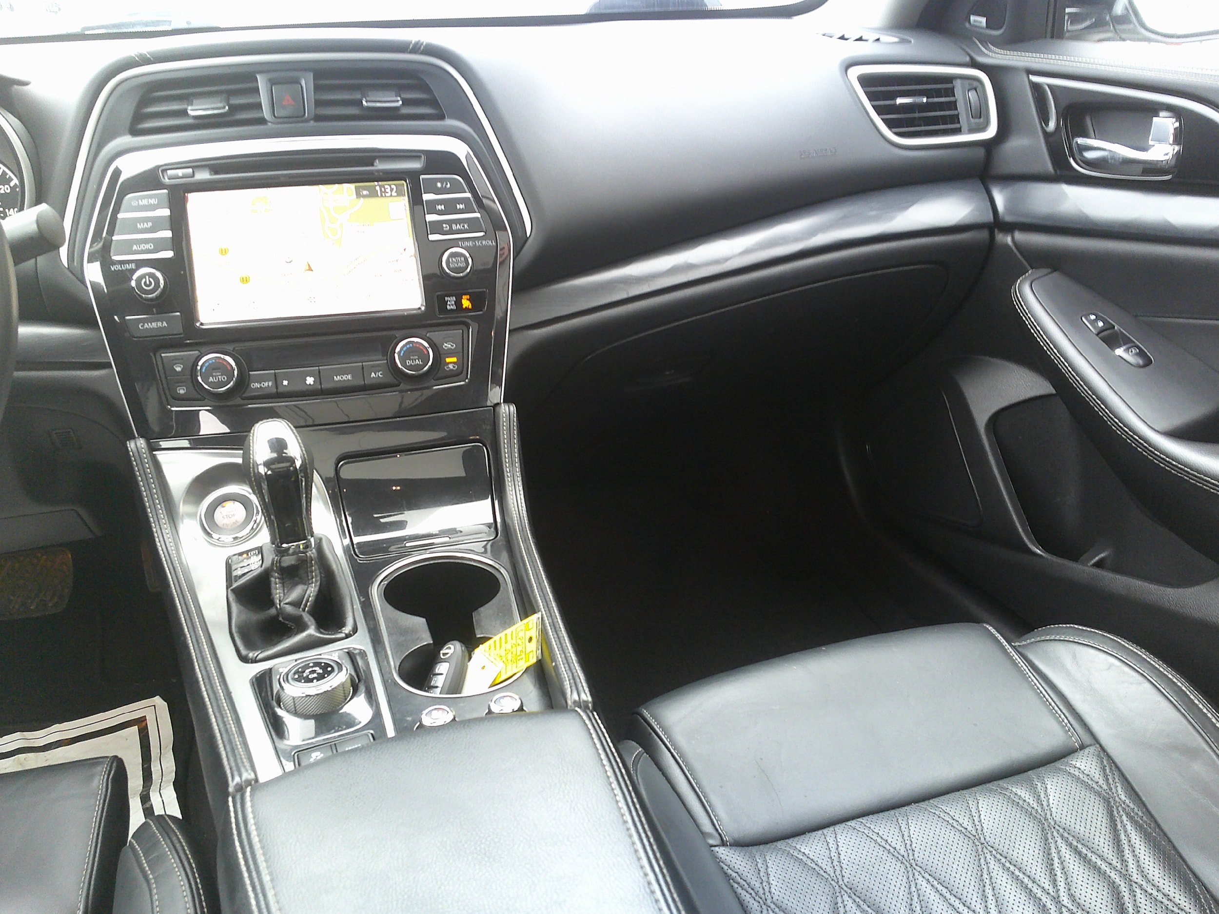 Used 2023 Nissan Maxima Platinum w/ Sport Mat Group FWD image 24