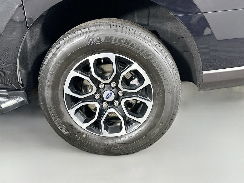 Used 2023 Ford Expedition Max XLT image 33