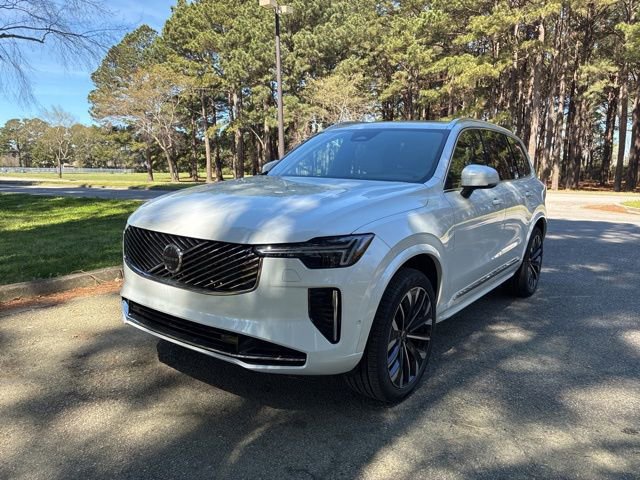 New 2026 Volvo XC90 B6 Plus w/ Protection Package Premier AWD/4WD image 9