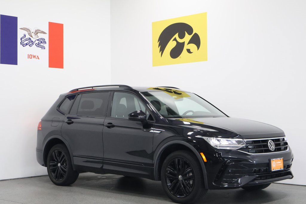 Used 2022 Volkswagen Tiguan SE R-Line