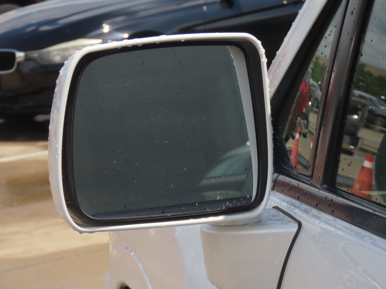 Used 2011 Mitsubishi Endeavor LS FWD image 18