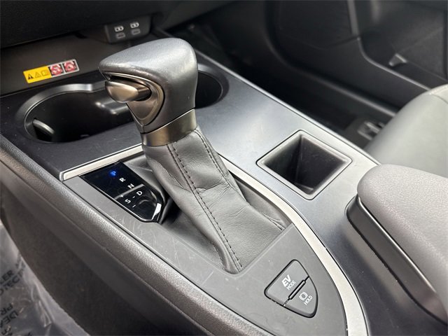 Used 2024 Lexus UX 250h AWD image 19