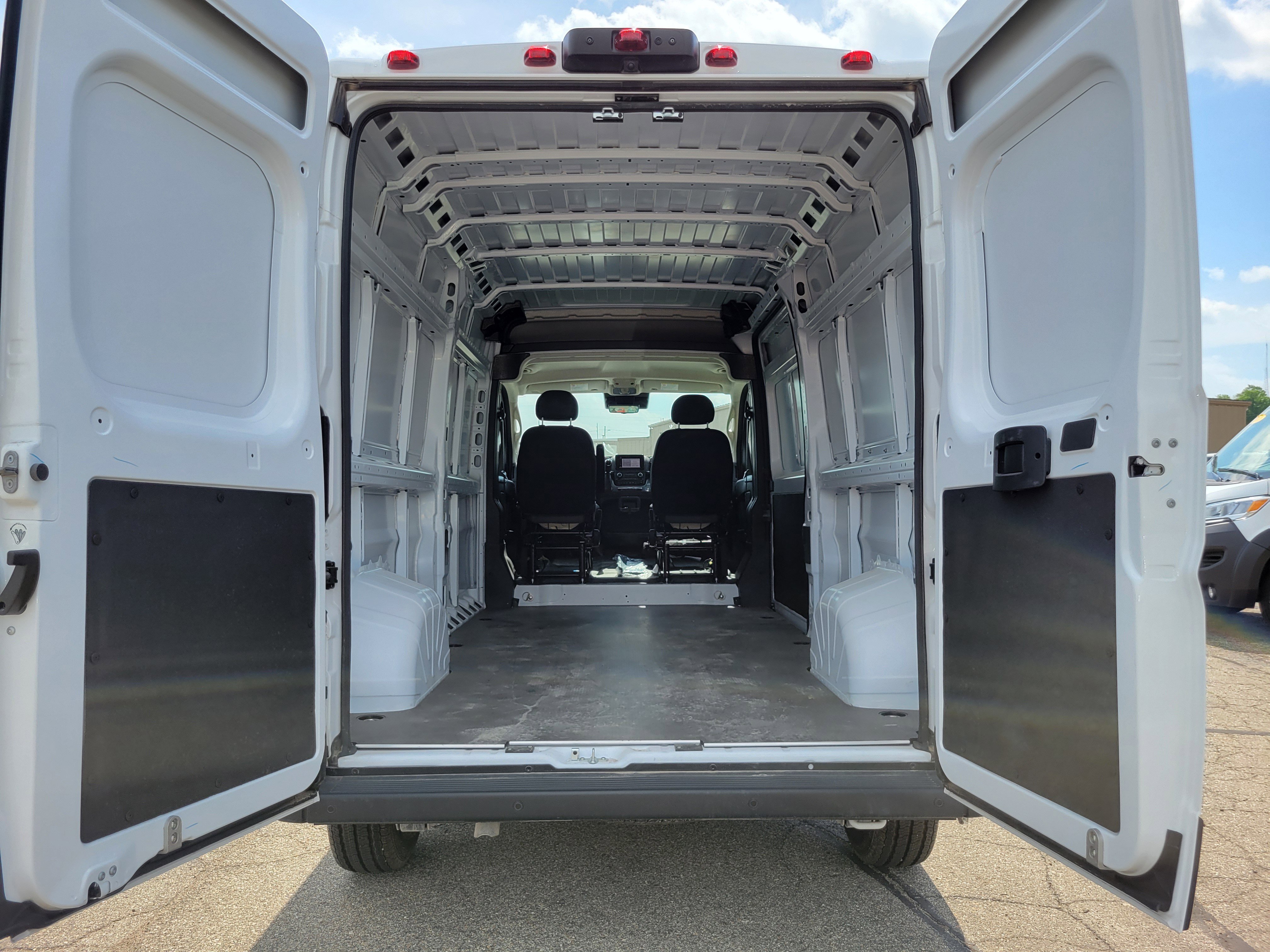 Used 2025 RAM ProMaster 3500 w/ Safety Group FWD image 23