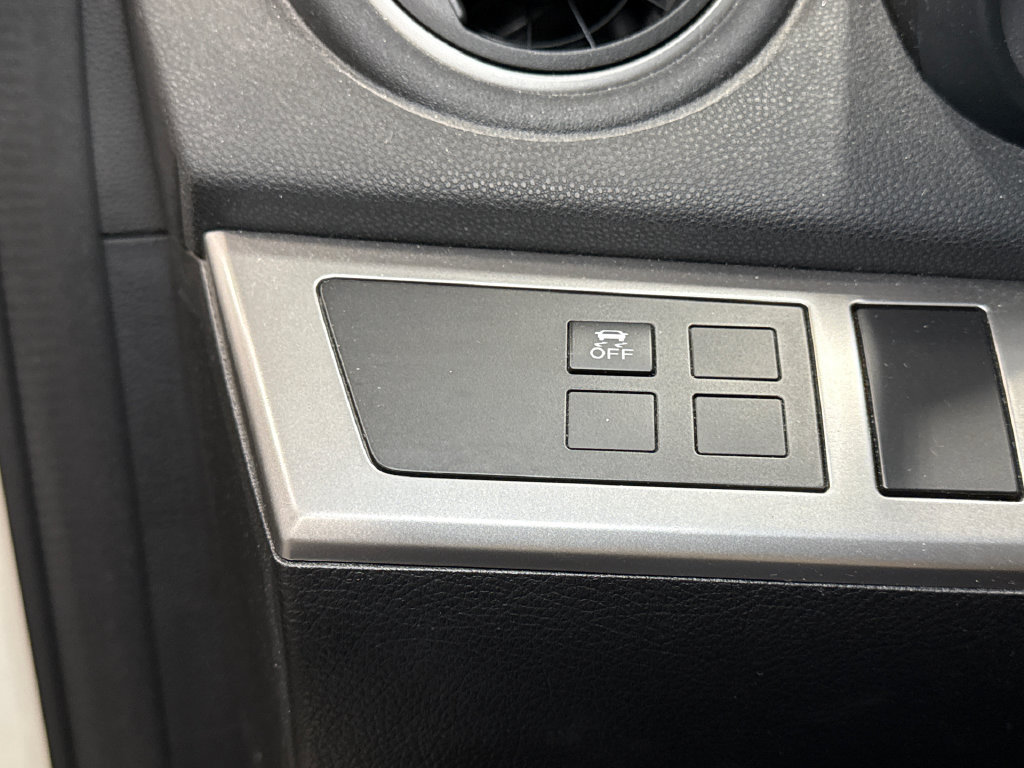 Used 2013 MAZDA MAZDA3 i Sport FWD image 19
