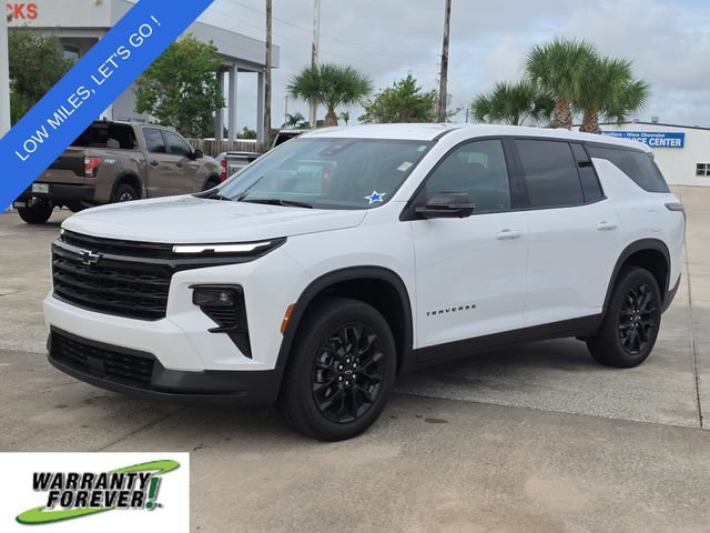 Used 2024 Chevrolet Traverse LS w/ Midnight/Sport Edition FWD image 2